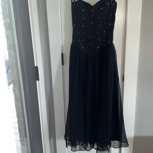 Vintage 90’s black strapless and chiffon dress
